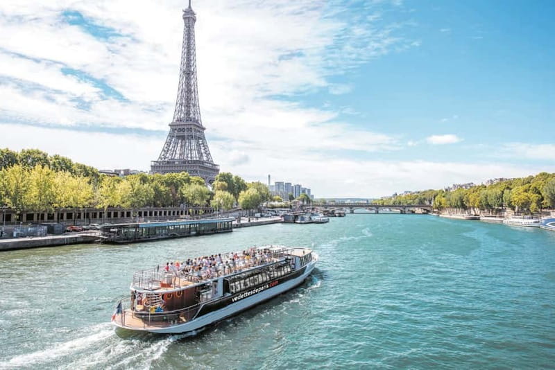 Paris: Fast-Access Seine River Cruise from Eiffel Tower - Hôtel de Ville and the central Paris riverfront