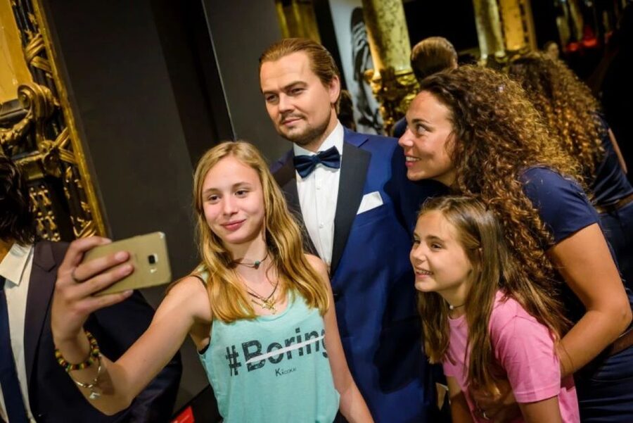 Paris: Grèvin Wax Museum and Seine River Cruise Tickets - The timing problem you should plan around