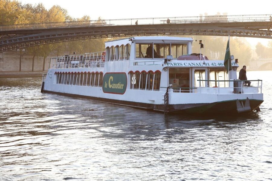 Paris: Happy Hour Evening Cruise on the Seine River - The Louvre and Tuileries from the water