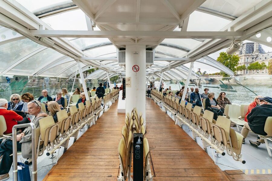 Paris: Hop-On Hop-Off Seine Cruise Pass with 9 Stops - Invalides and Pont Alexandre III