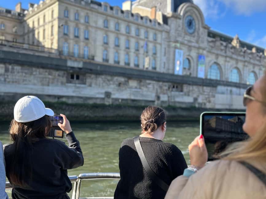 Paris: Hop-On Hop-Off Seine Cruise Pass with 9 Stops - Place de la Concorde and the Grand Palais
