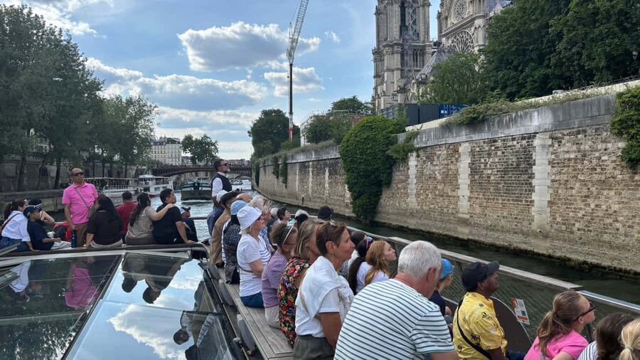Paris: Illuminations River Cruise with Audio Commentary - Key points to know before boarding