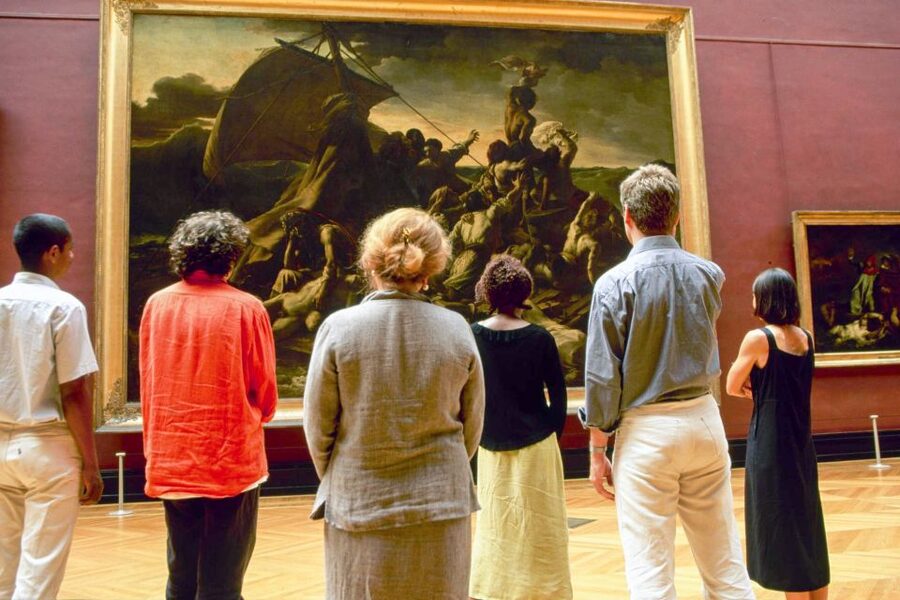 Paris: Louvre Reserved Ticket and River Cruise Combo - What you see during the one-hour Seine cruise