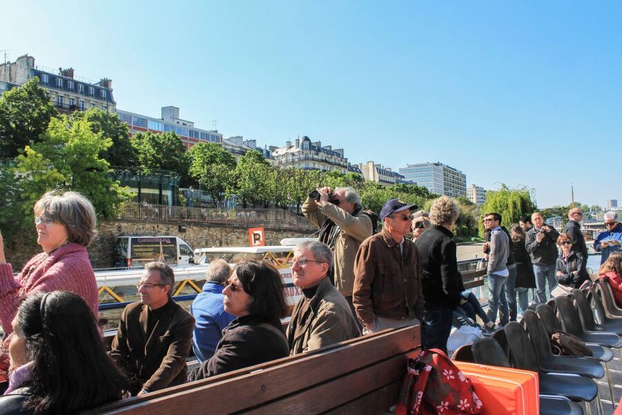 Paris: Seine River and Canal Saint-Martin Cruise - The Seine views: Paris in its familiar best light