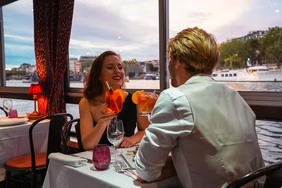 Paris: Seine River Cruise with 3-Course Dinner & Live Music - The Maxim’s menu, course by course