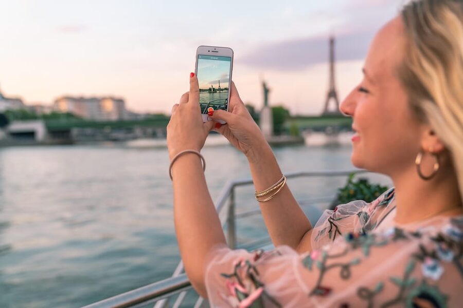 Paris: Seine River Sightseeing Cruise by Bateaux Mouches - Why the Seine is the right place to see Paris
