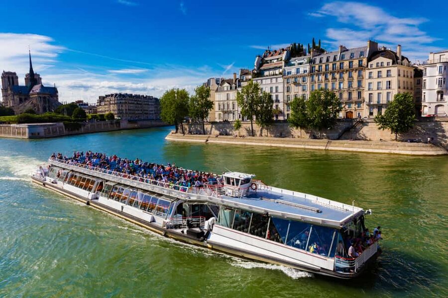Paris: Seine River Sightseeing Cruise by Bateaux Mouches - Should you book the Bateaux Mouches Seine cruise?