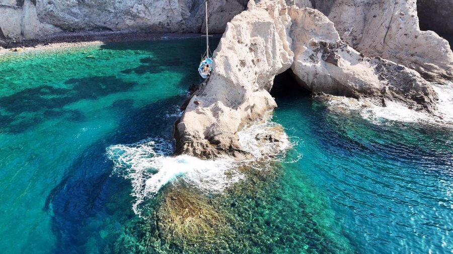 Paros Antiparos: Full-Day Boat Tour with Lunch & Drinks - Should you book the Antiparos cruise?
