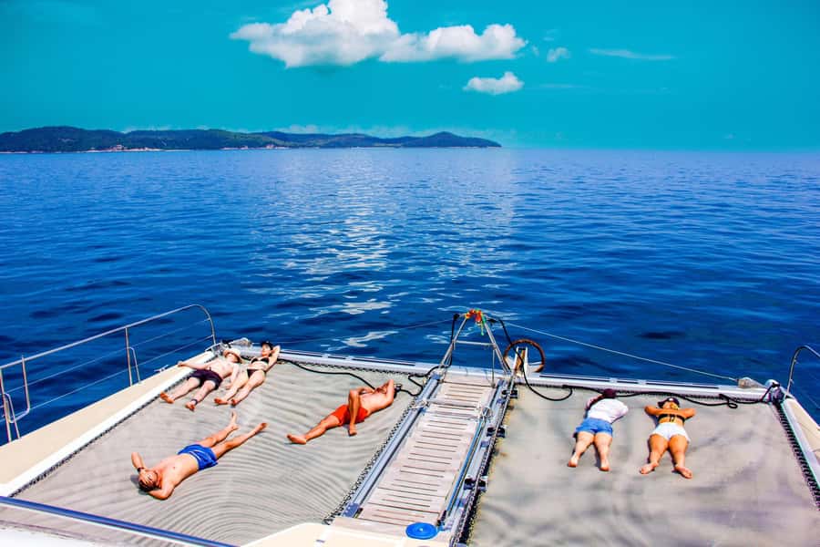 Pattaya: Exclusive 3-Island Catamaran Tour with Buffet Lunch - The morning pickup and ride to the marina
