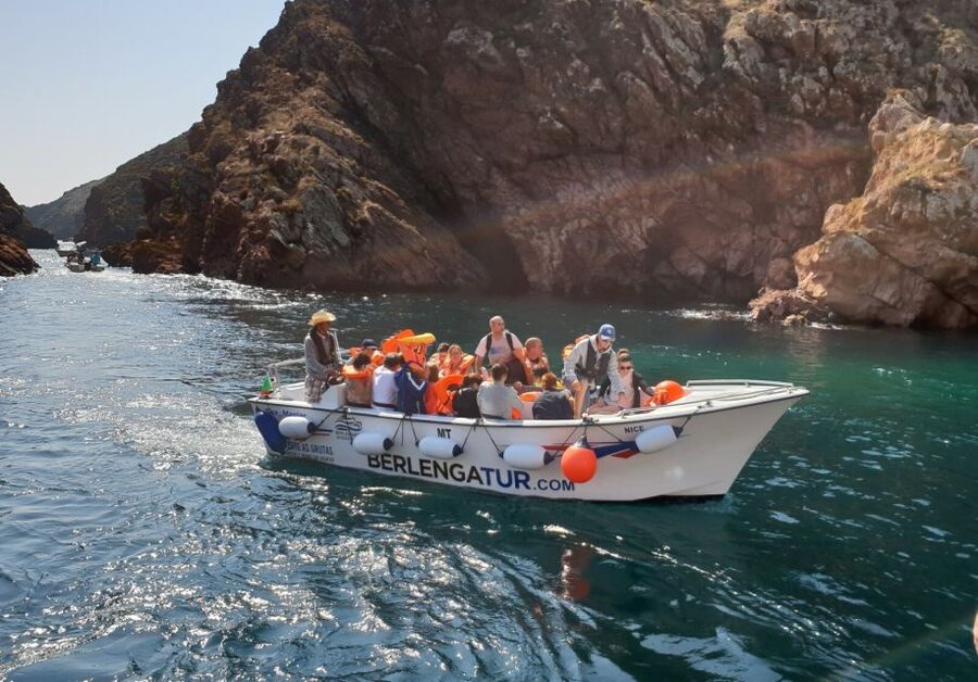 Peniche: Berlengas Roundtrip and Glass-Bottom Boat Cave Tour - Leaving Peniche for the Berlengas