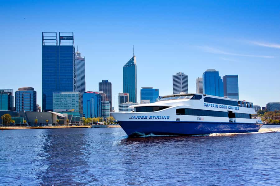 Perth: Swan River Lunch Cruise - Fremantle’s Harbor and Heritage Buildings