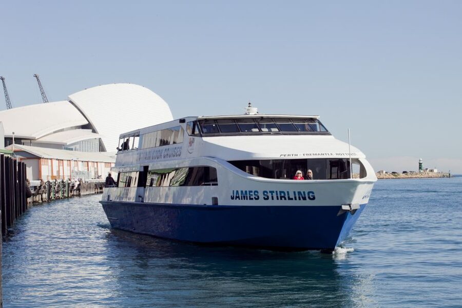 Perth: Swan River Lunch Cruise - Drinks With a River View