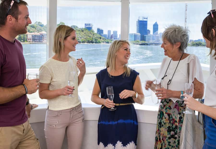 Perth: Swan River Lunch Cruise - Service, Seating, and Accessibility