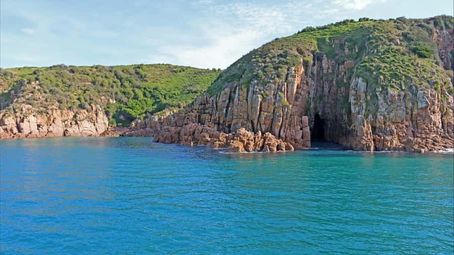 Phillip Island: 1-Hour Cape Woolamai Scenic Cruise - Leaving San Remo and passing under Phillip Island Bridge