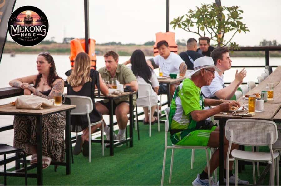 Phnom Penh: Sunset Cruise with Unlimited Beers & BBQ Buffet - A calm Phnom Penh evening on three rivers