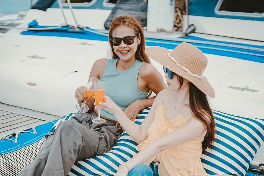 Phuket: Coral and Racha lslands Catamaran Tour with Lunch - The morning transfer and first look at Aeolos