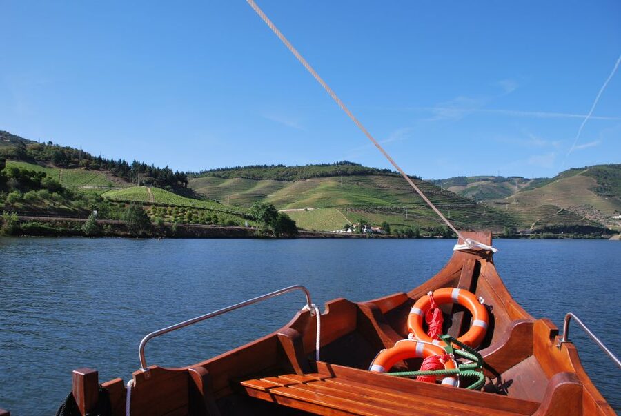 Pinhão: 2-Hour Rabelo Boat Tour with Audio Guide - The audio guide: useful idea, uneven performance