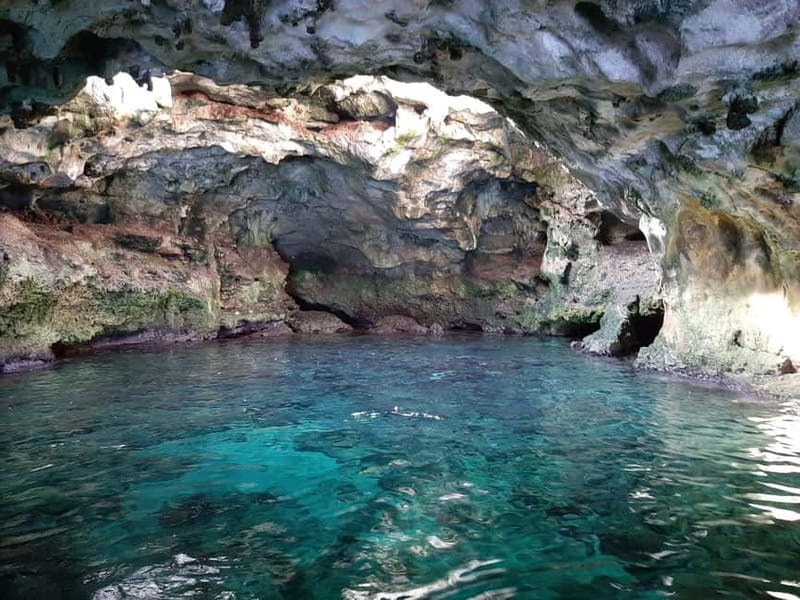 Polignano a Mare: Boat Tour with Prosecco and Snacks - The Grotta Ardito swim stop