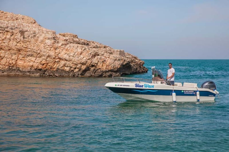 Polignano a Mare: Boat Tour with Prosecco and Snacks - Guides who shape the experience