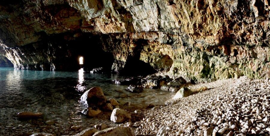 Polignano a Mare: Boat Trip, Swim & Cave with Aperitif - The swimming stop in the Adriatic