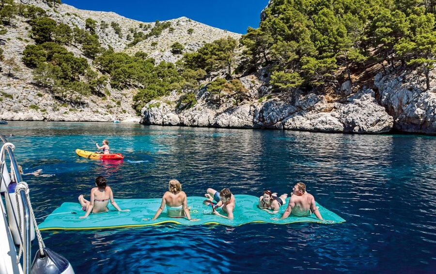 Port d'Alcudia: North Coast Catamaran Cruise with Meal - Sailing north from Puerto de Alcúdia
