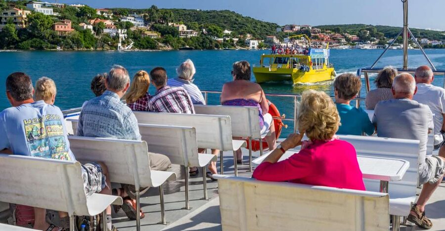 Port Mahon: 1-Hour Harbor Cruise with Underwater Views - Key points to know before you book