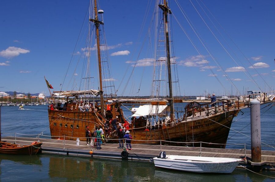 Portimão: Pirate Ship Cave Cruise - What the $41 price delivers