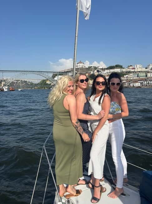 Porto: 6 Bridges Cruise, Welcome Drink & Sunset Option - Passing beneath Porto’s famous bridges