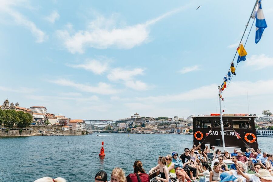 Porto: 6 Bridges Douro River Cruise - Upstream toward Freixo