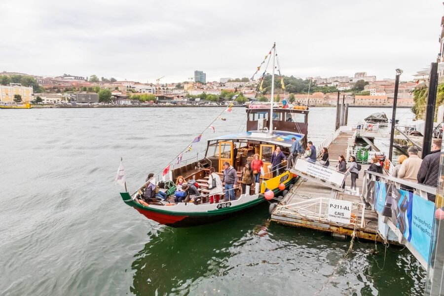 Porto: City Train Tour, River Cruise & Wine Cellar - What the $43 price really covers