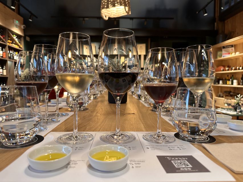 Porto: Douro Valley Tour with Wine Tasting, Cruise and Lunch - Guides, drivers, and group size