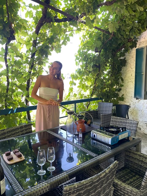 Porto: Douro Valley Wine Tour with a Sommelier & Boat Trip - First stop near Penafiel and the old family farm