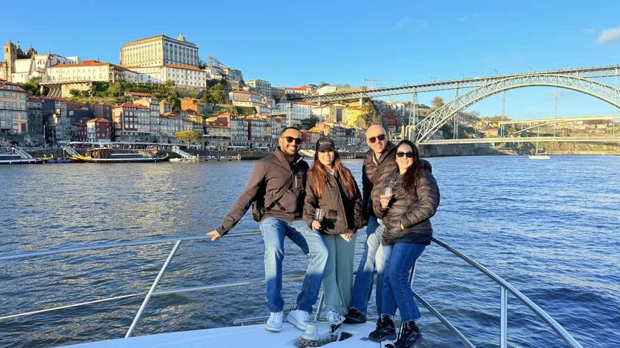 Porto: Luxury 6 Bridges Yacht Cruise with Wine & Snacks - Why the Douro is the right place for a yacht trip