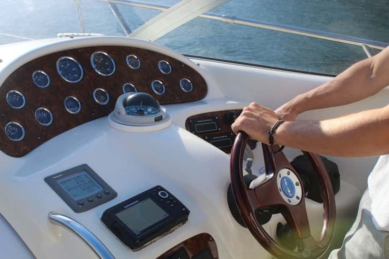Porto: Private Yacht Tour with Wine, Snacks & 6 Bridges - Practical booking advice