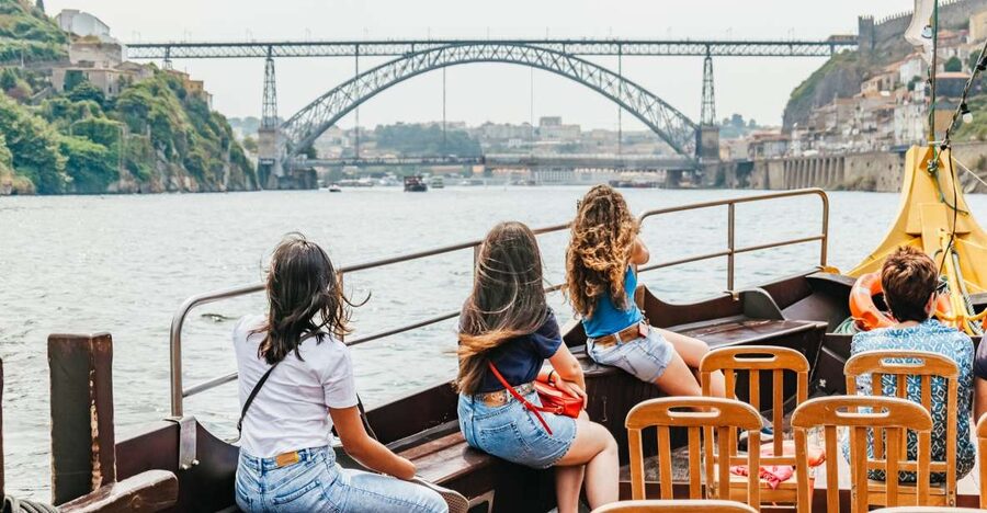 Porto: River Douro 6 Bridges Cruise - Passing beneath six bridges
