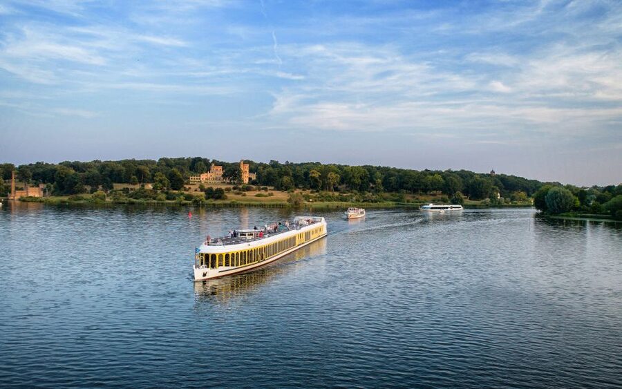 Potsdam by Boat: Island Cruise - Why Potsdam Makes Sense from the Water