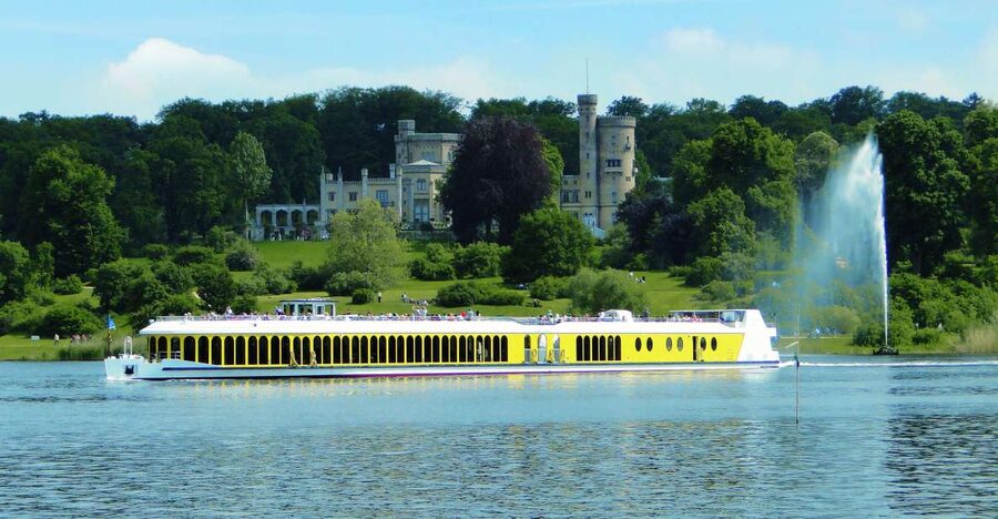 Potsdam by Boat: Island Cruise - Glienicke Park, Babelsberg, and the Final Approach