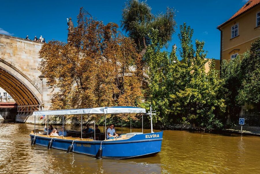Prague: 45-Minute Sightseeing Cruise to Devil's Channel - Who should book this Prague cruise?