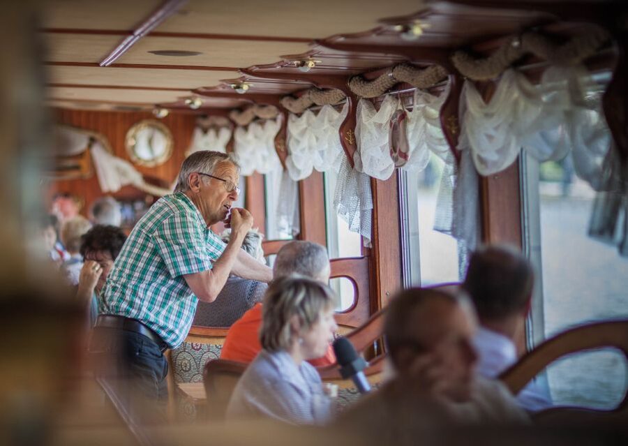 Prague: Afternoon Beer Cruise with Drinks Included - Štvanice Island and the return trip