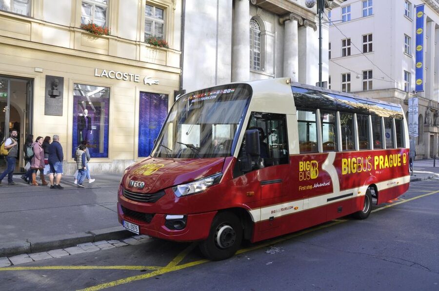 Prague: Big Bus Hop-on Hop-off, Castle Tour and River Cruise - Why the 48-hour option may be worth the extra cost