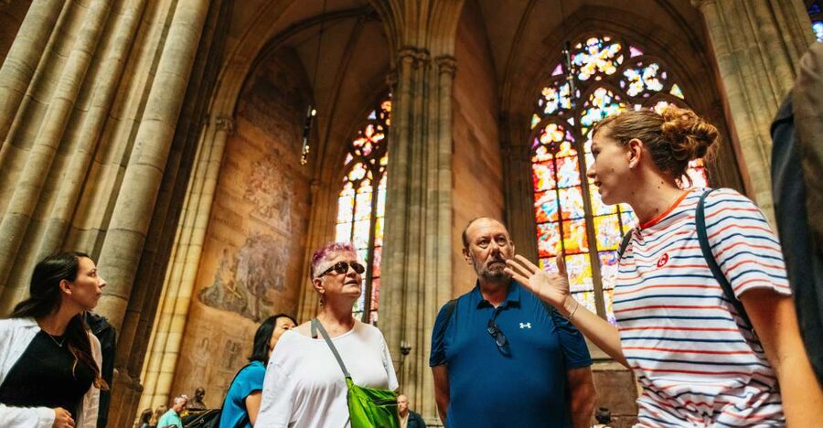 Prague: City Highlights By Bus, Boat, and on Foot - Old Town Square, the Astronomical Clock, and the Jewish Quarter