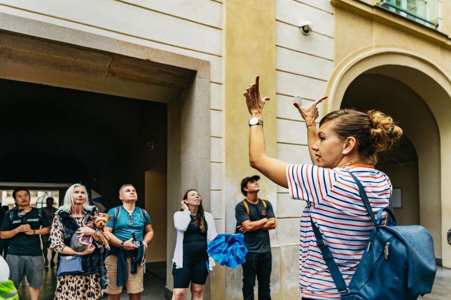 Prague: City Highlights By Bus, Boat, and on Foot - The 30-minute minibus through central Prague