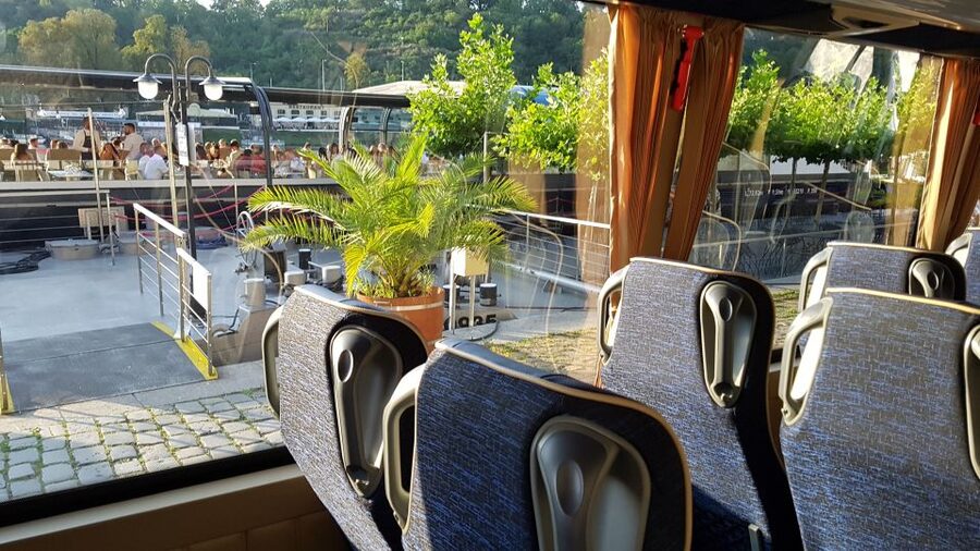 Prague: City Tour and Dinner Cruise with Hotel Pickup - Who will enjoy this Prague evening?