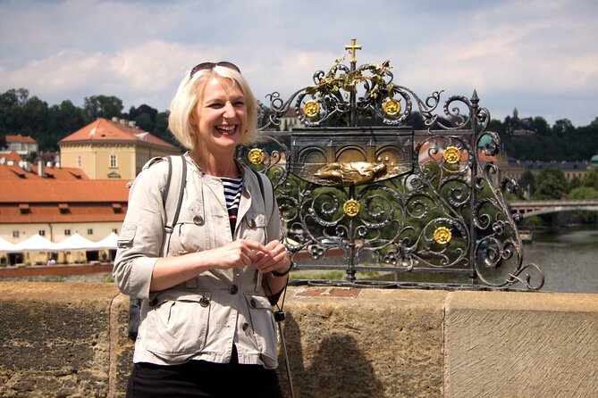 Prague Guided Walking Tour and Cruise with Authentic Czech Lunch - Walking through the Jewish Quarter and Old Town