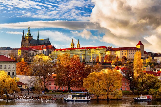 Prague Guided Walking Tour and Cruise with Authentic Czech Lunch - Seeing Prague from the Vltava