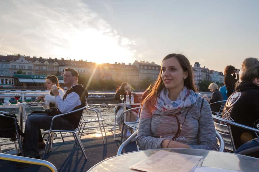 Prague: Panoramic Vltava River Cruise - Key points to know before boarding