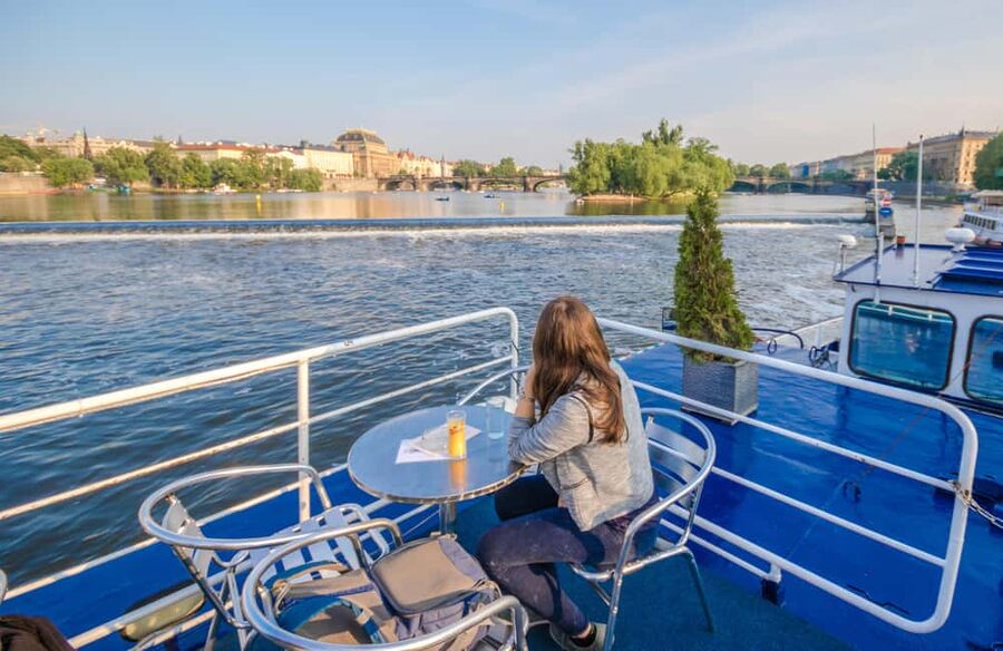 Prague: Panoramic Vltava River Cruise - Rudolfinum, Charles Bridge, and Kampa Island
