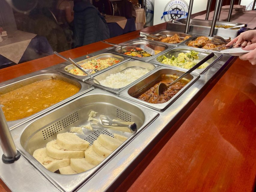 Prague: Sightseeing Boat Cruise with Buffet Dinner - Key points to know before boarding