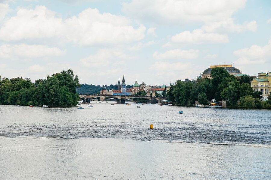 Prague: Vltava River Lunch Cruise in an Open-Top Glass Boat - Prague Castle, the Rudolfinum, and the National Theater
