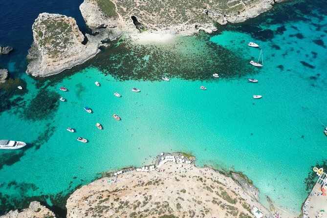 Private Boat Tour: Crystal Lagoon, Blue Lagoon, Comino and Gozo - Why a private boat makes Comino easier